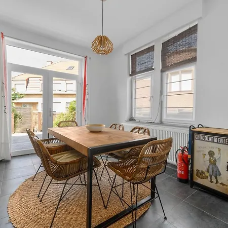 Gezellige Villa Aan Zee Met Ruim Terras Voor 6P De Panne Esterno foto